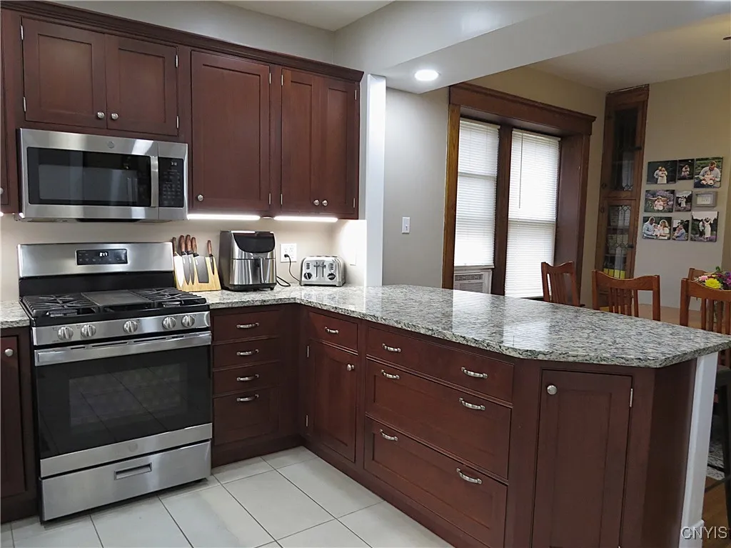 325 Margaret Street, Herkimer, New York 13350, Herkimer, New York 13350, 4 Bedrooms Bedrooms, 9 Rooms Rooms,2 BathroomsBathrooms,Residential,For Sale,325 Margaret Street, Herkimer, New York 13350,S1617115