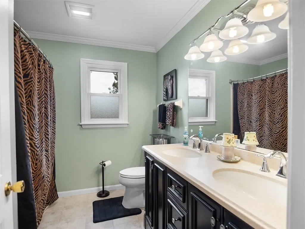 27 Black Spruce Court, Greece, New York 14616, Greece, New York 14616, 4 Bedrooms Bedrooms, 9 Rooms Rooms,2 BathroomsBathrooms,Residential,Closed,27 Black Spruce Court, Greece, New York 14616,R1616964