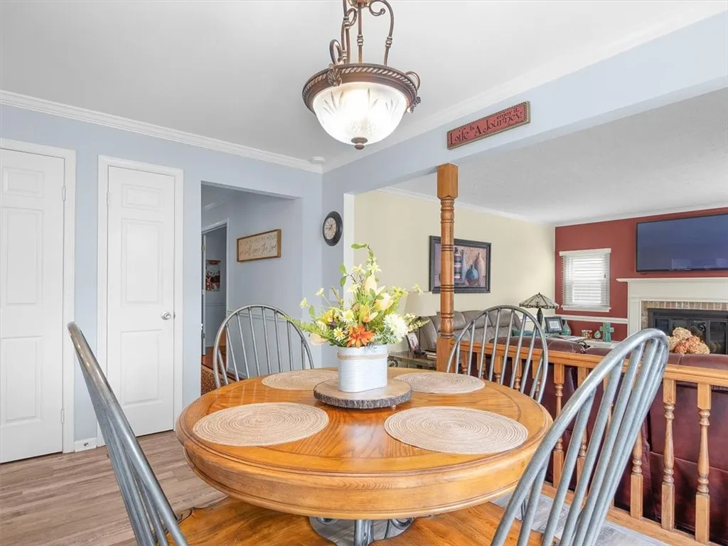 27 Black Spruce Court, Greece, New York 14616, Greece, New York 14616, 4 Bedrooms Bedrooms, 9 Rooms Rooms,2 BathroomsBathrooms,Residential,Closed,27 Black Spruce Court, Greece, New York 14616,R1616964