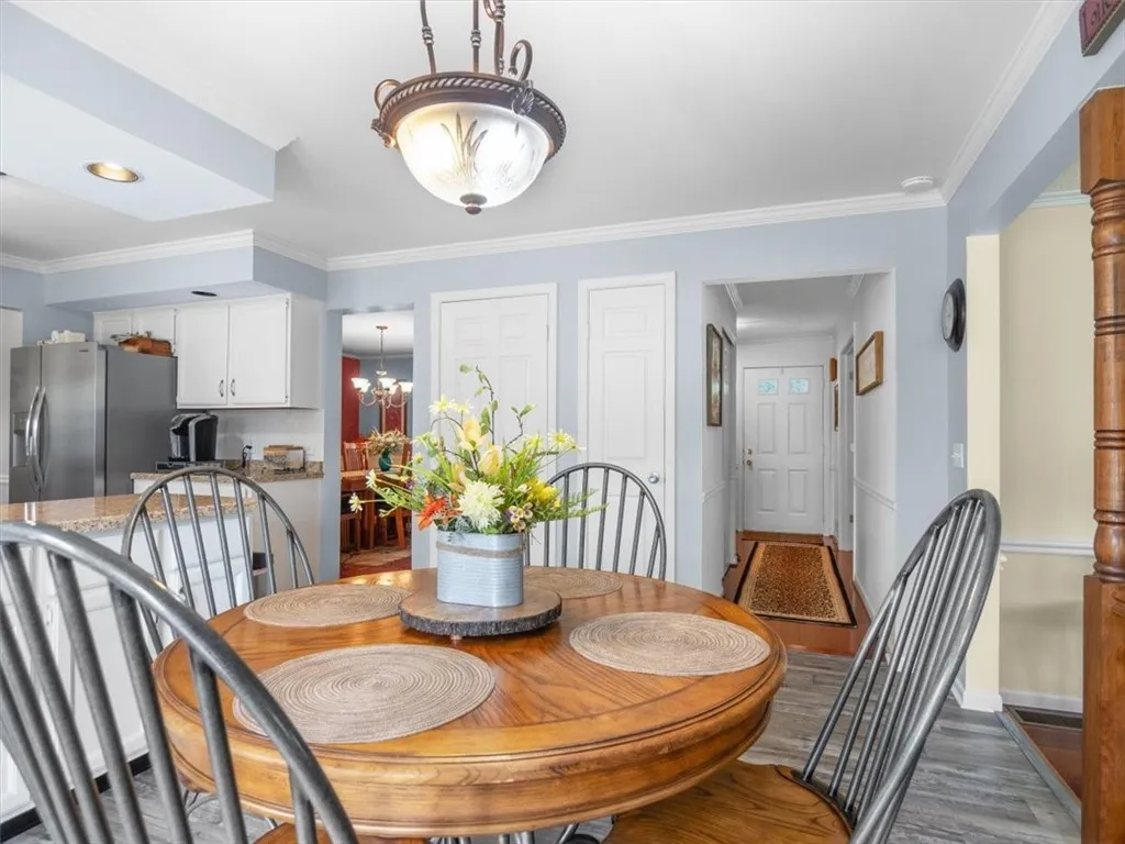 27 Black Spruce Court, Greece, New York 14616, Greece, New York 14616, 4 Bedrooms Bedrooms, 9 Rooms Rooms,2 BathroomsBathrooms,Residential,Closed,27 Black Spruce Court, Greece, New York 14616,R1616964