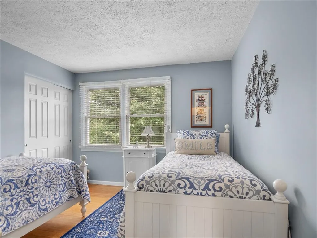 27 Black Spruce Court, Greece, New York 14616, Greece, New York 14616, 4 Bedrooms Bedrooms, 9 Rooms Rooms,2 BathroomsBathrooms,Residential,Closed,27 Black Spruce Court, Greece, New York 14616,R1616964