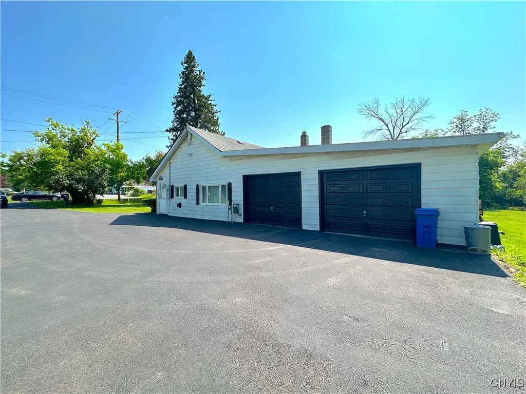 6881 State Route 5, Westmoreland, New York 13323, Westmoreland, New York 13323, 3 Bedrooms Bedrooms, 7 Rooms Rooms,1 BathroomBathrooms,Residential,Closed,6881 State Route 5, Westmoreland, New York 13323,0,S1614447
