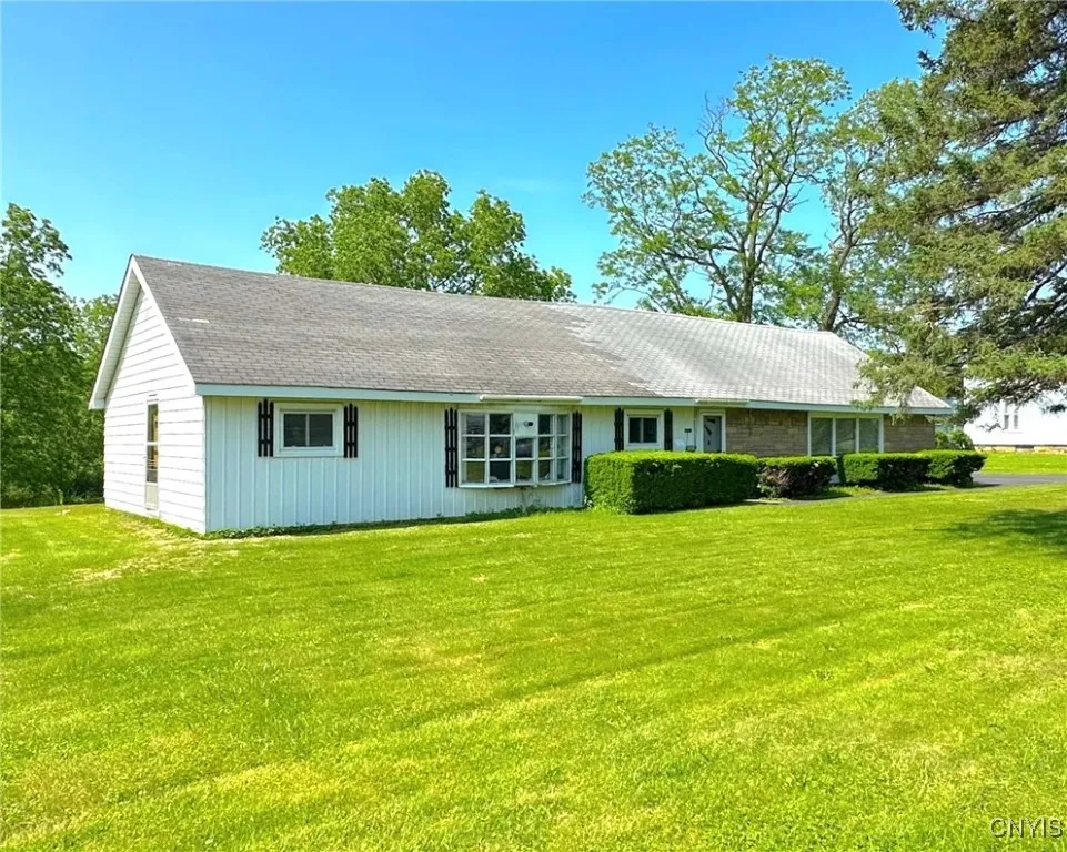 6881 State Route 5, Westmoreland, New York 13323, Westmoreland, New York 13323, 3 Bedrooms Bedrooms, 7 Rooms Rooms,1 BathroomBathrooms,Residential,Closed,6881 State Route 5, Westmoreland, New York 13323,0,S1614447