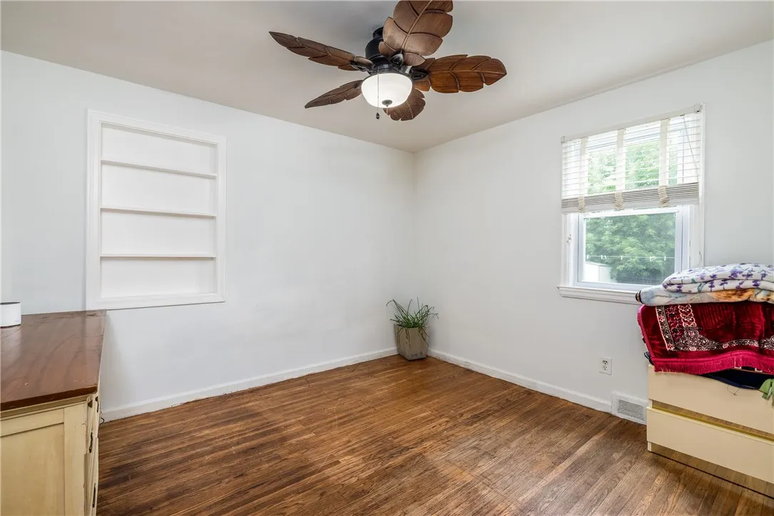 2028 Culver Road, Rochester, New York 14609, Rochester, New York 14609, 3 Bedrooms Bedrooms, 5 Rooms Rooms,1 BathroomBathrooms,Residential,For Sale,2028 Culver Road, Rochester, New York 14609,R1617153