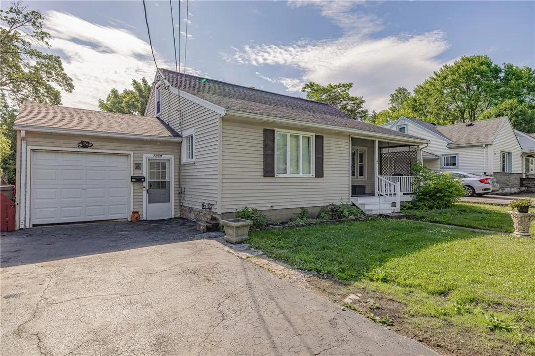 2028 Culver Road, Rochester, New York 14609, Rochester, New York 14609, 3 Bedrooms Bedrooms, 5 Rooms Rooms,1 BathroomBathrooms,Residential,For Sale,2028 Culver Road, Rochester, New York 14609,R1617153