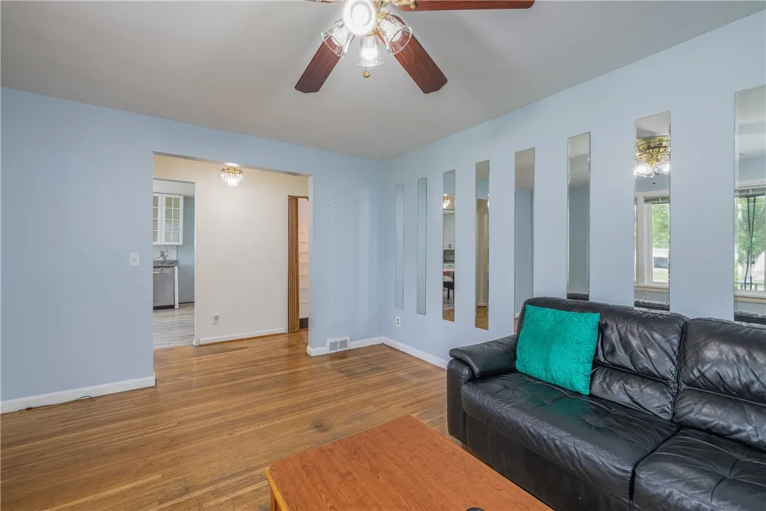 2028 Culver Road, Rochester, New York 14609, Rochester, New York 14609, 3 Bedrooms Bedrooms, 5 Rooms Rooms,1 BathroomBathrooms,Residential,For Sale,2028 Culver Road, Rochester, New York 14609,R1617153