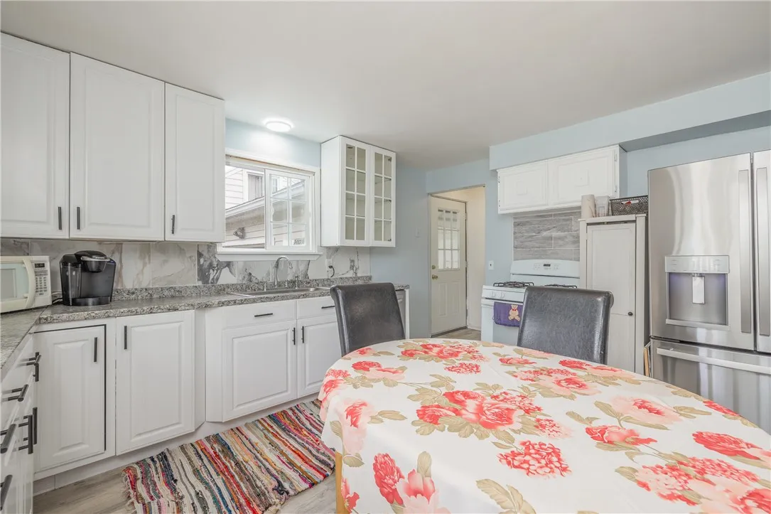 2028 Culver Road, Rochester, New York 14609, Rochester, New York 14609, 3 Bedrooms Bedrooms, 5 Rooms Rooms,1 BathroomBathrooms,Residential,For Sale,2028 Culver Road, Rochester, New York 14609,R1617153