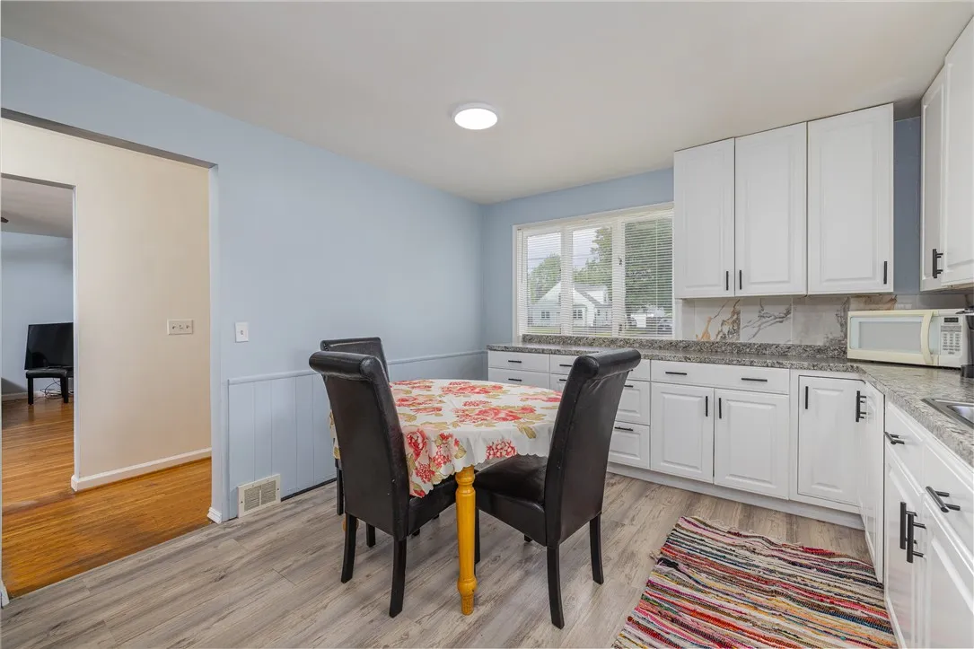 2028 Culver Road, Rochester, New York 14609, Rochester, New York 14609, 3 Bedrooms Bedrooms, 5 Rooms Rooms,1 BathroomBathrooms,Residential,For Sale,2028 Culver Road, Rochester, New York 14609,R1617153
