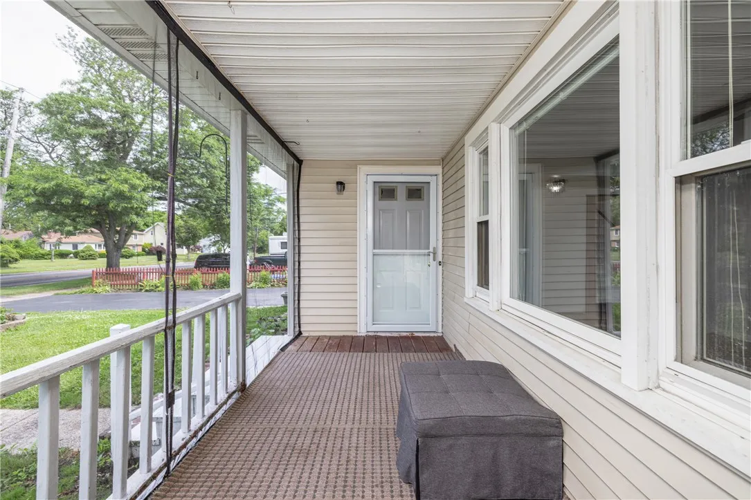 2028 Culver Road, Rochester, New York 14609, Rochester, New York 14609, 3 Bedrooms Bedrooms, 5 Rooms Rooms,1 BathroomBathrooms,Residential,For Sale,2028 Culver Road, Rochester, New York 14609,R1617153