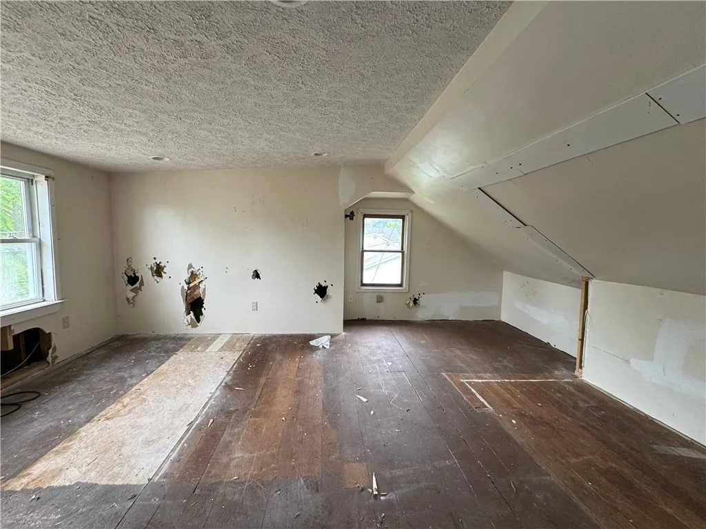 17 Reese Street, Galen, New York 14433, Galen, New York 14433, 3 Bedrooms Bedrooms, 7 Rooms Rooms,1 BathroomBathrooms,Residential,Closed,17 Reese Street, Galen, New York 14433,R1617177