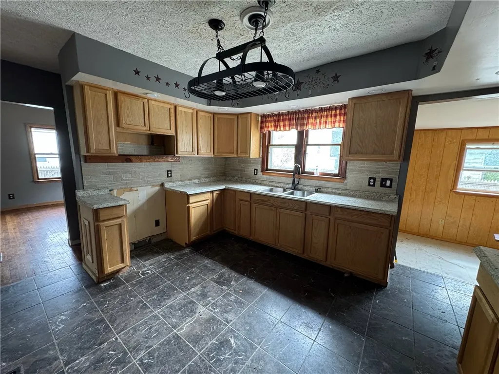 17 Reese Street, Galen, New York 14433, Galen, New York 14433, 3 Bedrooms Bedrooms, 7 Rooms Rooms,1 BathroomBathrooms,Residential,Closed,17 Reese Street, Galen, New York 14433,R1617177