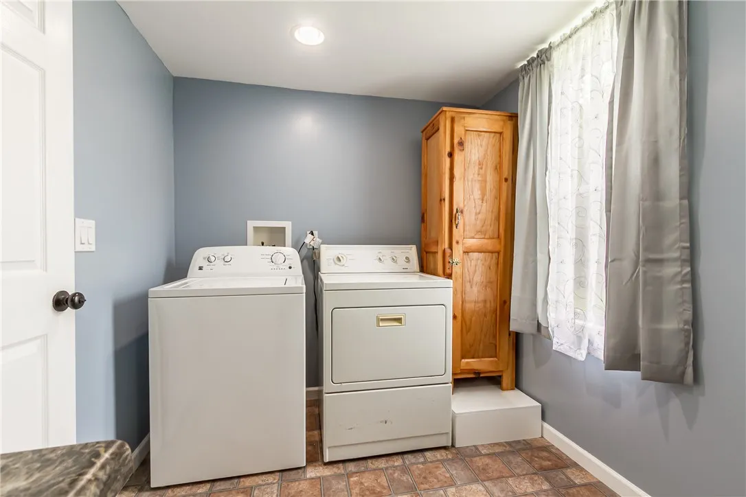 731 Preece Road, Phelps, New York 14456, Phelps, New York 14456, 2 Bedrooms Bedrooms, 3 Rooms Rooms,2 BathroomsBathrooms,Residential,Closed,731 Preece Road, Phelps, New York 14456,0,R1616986
