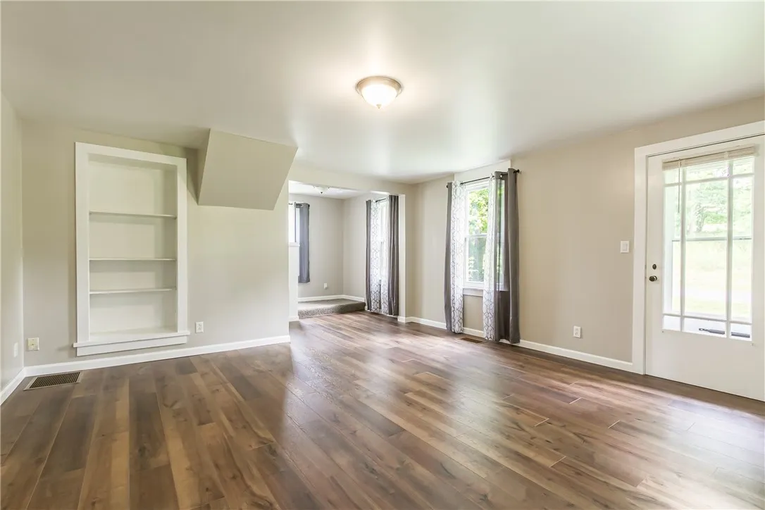 731 Preece Road, Phelps, New York 14456, Phelps, New York 14456, 2 Bedrooms Bedrooms, 3 Rooms Rooms,2 BathroomsBathrooms,Residential,Closed,731 Preece Road, Phelps, New York 14456,0,R1616986