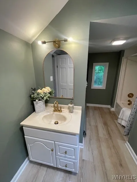First floor full bath