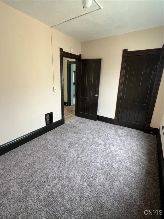 617 Carbon Street, Syracuse, New York 13208, Syracuse, New York 13208, 9 Bedrooms Bedrooms, ,3 BathroomsBathrooms,Residential,For Sale,617 Carbon Street, Syracuse, New York 13208,S1617201