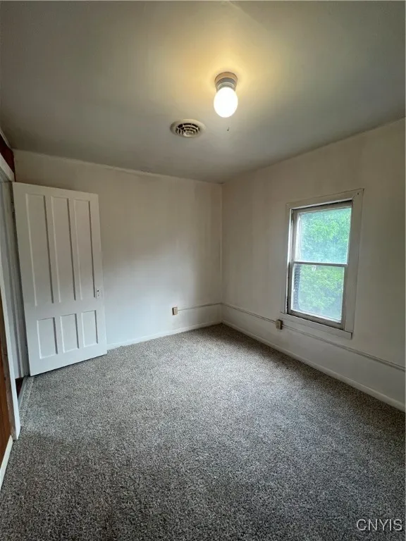 617 Carbon Street, Syracuse, New York 13208, Syracuse, New York 13208, 9 Bedrooms Bedrooms, ,3 BathroomsBathrooms,Residential,For Sale,617 Carbon Street, Syracuse, New York 13208,S1617201
