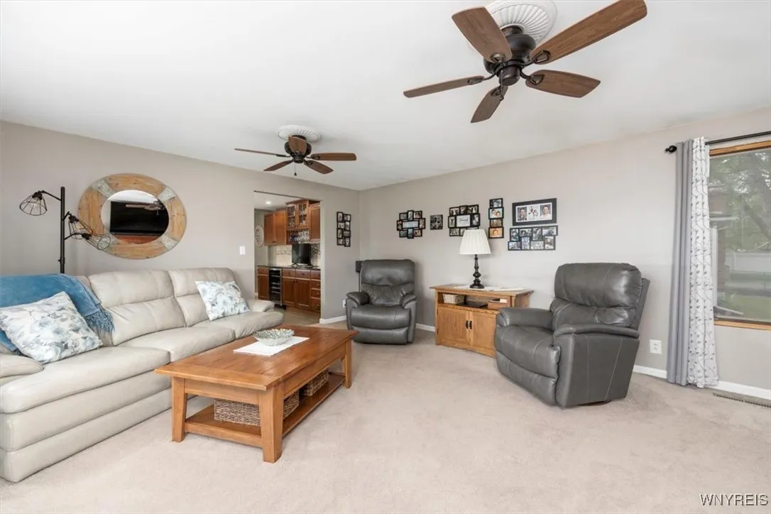 68 Dover Drive, West Seneca, New York 14224, West Seneca, New York 14224, 3 Bedrooms Bedrooms, 8 Rooms Rooms,1 BathroomBathrooms,Residential,Closed,68 Dover Drive, West Seneca, New York 14224,0,B1617172