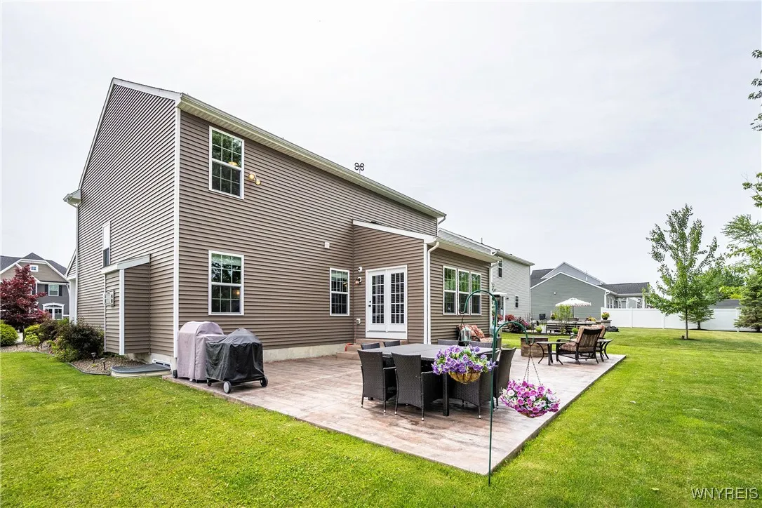 4568 Logans Lane, Hamburg, New York 14075, Hamburg, New York 14075, 4 Bedrooms Bedrooms, 7 Rooms Rooms,2 BathroomsBathrooms,Residential,Closed,4568 Logans Lane, Hamburg, New York 14075,0,B1617135