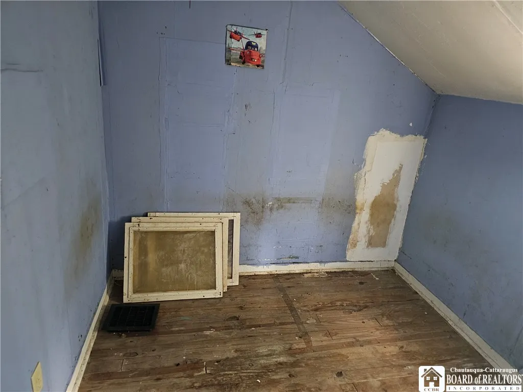 131 South Main Street, Belfast, New York 14711, Belfast, New York 14711, 4 Bedrooms Bedrooms, 6 Rooms Rooms,1 BathroomBathrooms,Residential,For Sale,131 South Main Street, Belfast, New York 14711,R1617130