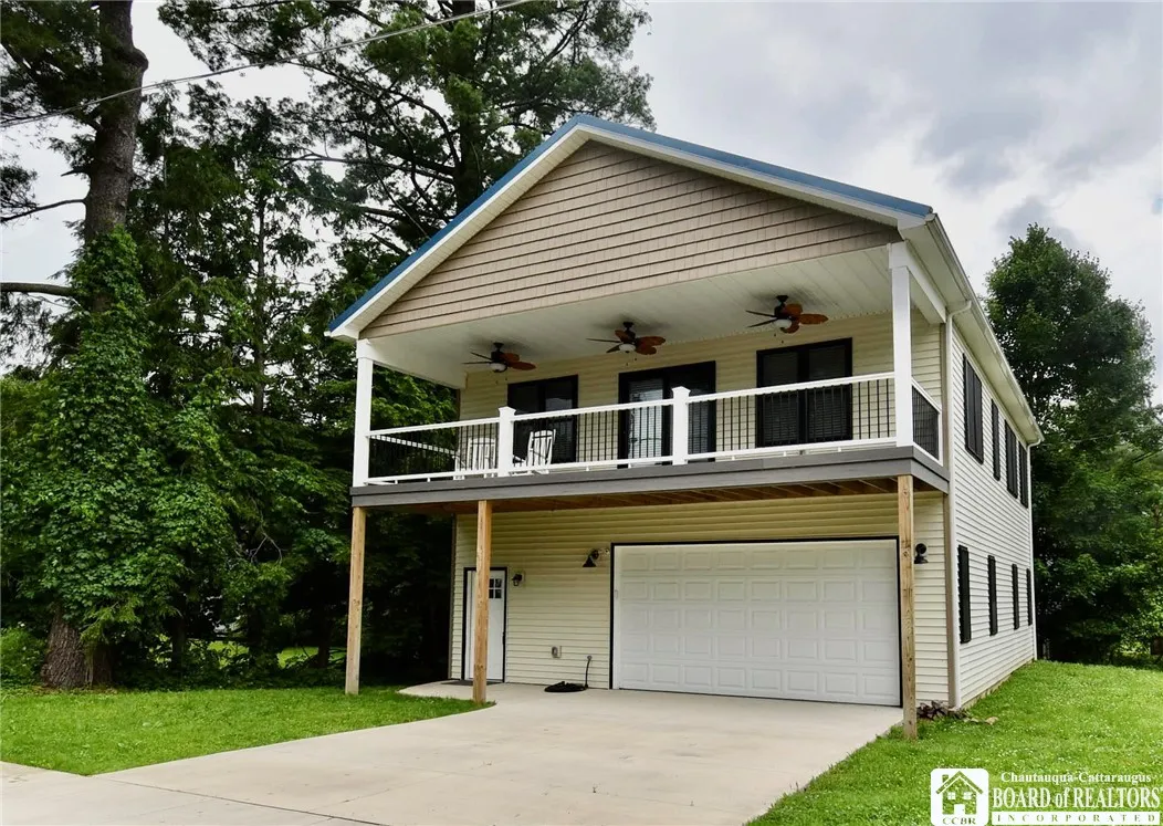 15 East Summit Street, Busti, New York 14750, Busti, New York 14750, 3 Bedrooms Bedrooms, 4 Rooms Rooms,2 BathroomsBathrooms,Residential,For Sale,15 East Summit Street, Busti, New York 14750,R1616747
