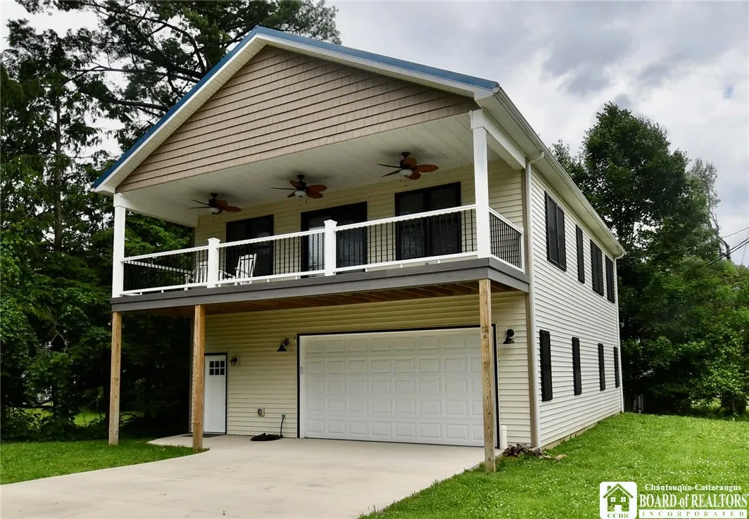 15 East Summit Street, Busti, New York 14750, Busti, New York 14750, 3 Bedrooms Bedrooms, 4 Rooms Rooms,2 BathroomsBathrooms,Residential,For Sale,15 East Summit Street, Busti, New York 14750,R1616747
