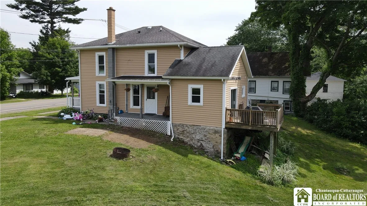 34 Center Street, Hanover, New York 14062, Hanover, New York 14062, 4 Bedrooms Bedrooms, 8 Rooms Rooms,2 BathroomsBathrooms,Residential,Closed,34 Center Street, Hanover, New York 14062,0,R1616969