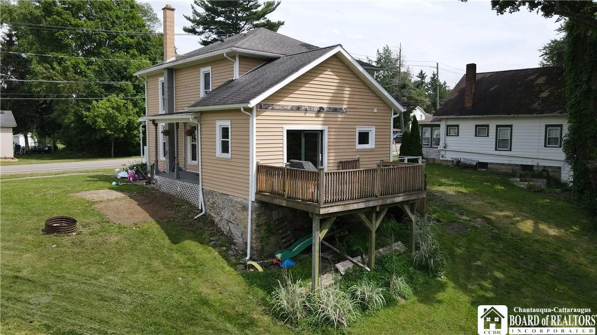 34 Center Street, Hanover, New York 14062, Hanover, New York 14062, 4 Bedrooms Bedrooms, 8 Rooms Rooms,2 BathroomsBathrooms,Residential,Closed,34 Center Street, Hanover, New York 14062,0,R1616969
