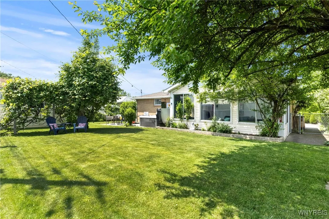 1123 French Road, Cheektowaga, New York 14227, Cheektowaga, New York 14227, 3 Bedrooms Bedrooms, 7 Rooms Rooms,1 BathroomBathrooms,Residential,Closed,1123 French Road, Cheektowaga, New York 14227,B1614675