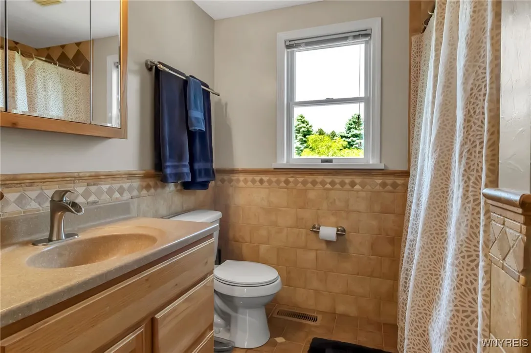 6167 Trillium, Ontario, New York 14519, Ontario, New York 14519, 4 Bedrooms Bedrooms, 9 Rooms Rooms,2 BathroomsBathrooms,Residential,Closed,6167 Trillium, Ontario, New York 14519,0,B1617090