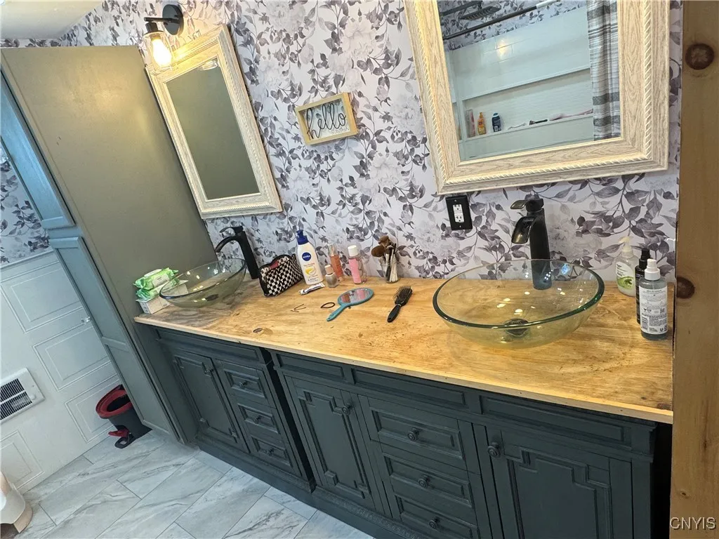 149 Elizabethtown Road, Columbia, New York 13357, German Flatts, New York 13357, 1 Bedroom Bedrooms, 6 Rooms Rooms,1 BathroomBathrooms,Residential,For Sale,149 Elizabethtown Road, Columbia, New York 13357,S1617097