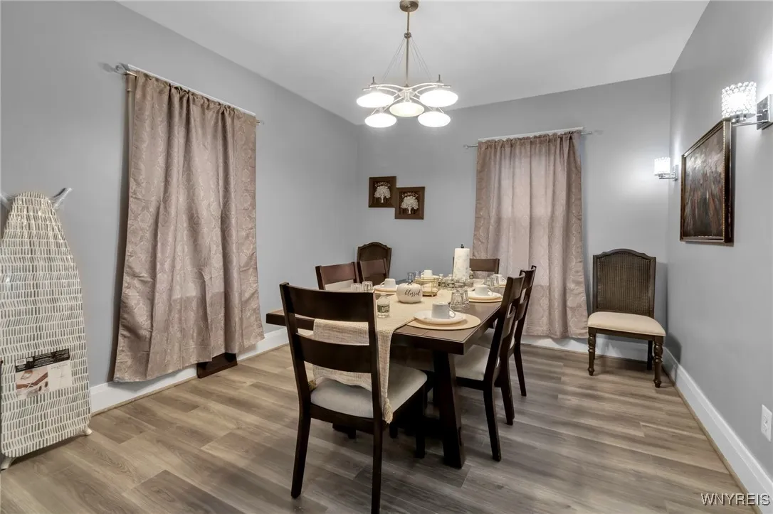 549 15th Street, Niagara Falls, New York 14301, Niagara Falls, New York 14301, 4 Bedrooms Bedrooms, 10 Rooms Rooms,1 BathroomBathrooms,Residential,For Sale,549 15th Street, Niagara Falls, New York 14301,B1615387
