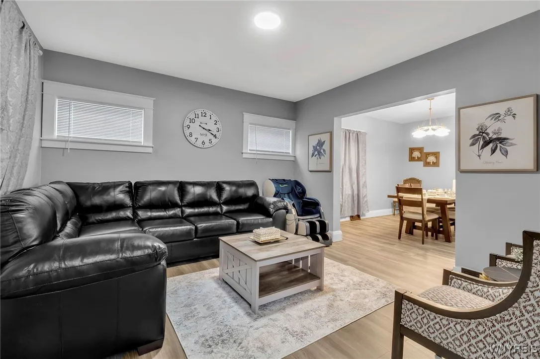 549 15th Street, Niagara Falls, New York 14301, Niagara Falls, New York 14301, 4 Bedrooms Bedrooms, 10 Rooms Rooms,1 BathroomBathrooms,Residential,For Sale,549 15th Street, Niagara Falls, New York 14301,B1615387