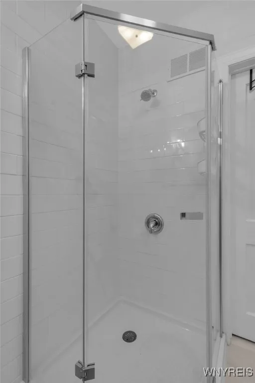 549 15th Street, Niagara Falls, New York 14301, Niagara Falls, New York 14301, 4 Bedrooms Bedrooms, 10 Rooms Rooms,1 BathroomBathrooms,Residential,For Sale,549 15th Street, Niagara Falls, New York 14301,B1615387