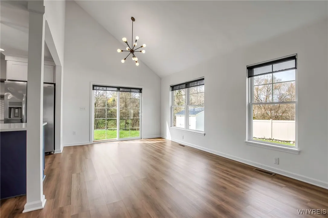 6 Rolling Woods Lane S, West Seneca, New York 1422, West Seneca, New York 14224, 6 Bedrooms Bedrooms, 9 Rooms Rooms,2 BathroomsBathrooms,Residential Lease,For Rent,6 Rolling Woods Lane S, West Seneca, New York 1422,B1616956