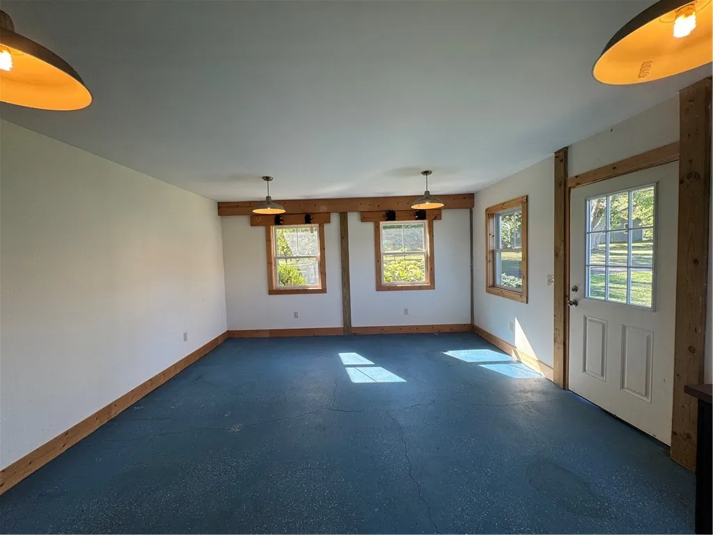 65 White Springs Lane, Geneva Town, New York 14456, Geneva Town, New York 14456, 3 Bedrooms Bedrooms, 9 Rooms Rooms,3 BathroomsBathrooms,Residential,For Sale,65 White Springs Lane, Geneva Town, New York 14456,0,R1617245