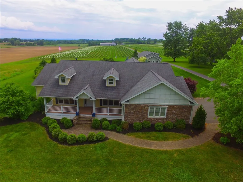 65 White Springs Ln Lane, Geneva-town, New York 14, Geneva Town, New York 14456, 3 Bedrooms Bedrooms, 9 Rooms Rooms,3 BathroomsBathrooms,Residential,For Sale,65 White Springs Ln Lane, Geneva-town, New York 14,R1617245