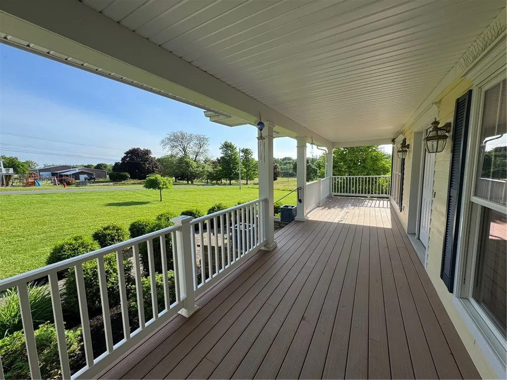 65 White Springs Ln Lane, Geneva-town, New York 14, Geneva Town, New York 14456, 3 Bedrooms Bedrooms, 9 Rooms Rooms,3 BathroomsBathrooms,Residential,For Sale,65 White Springs Ln Lane, Geneva-town, New York 14,R1617245