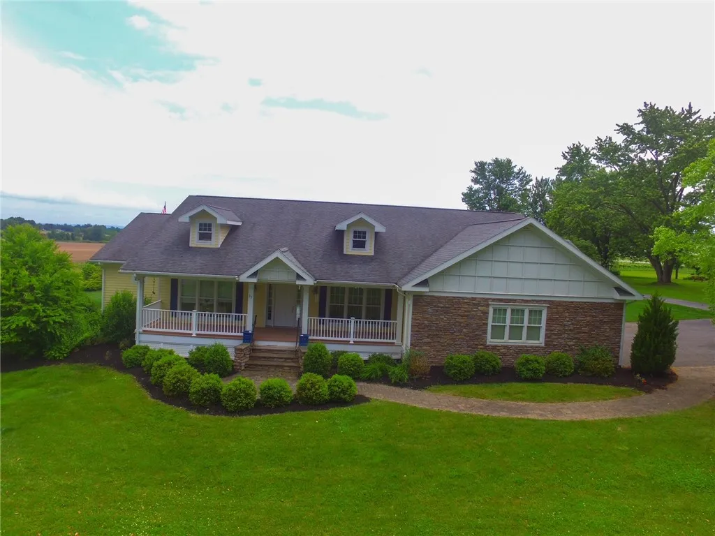 65 White Springs Ln Lane, Geneva-town, New York 14, Geneva Town, New York 14456, 3 Bedrooms Bedrooms, 9 Rooms Rooms,3 BathroomsBathrooms,Residential,For Sale,65 White Springs Ln Lane, Geneva-town, New York 14,R1617245
