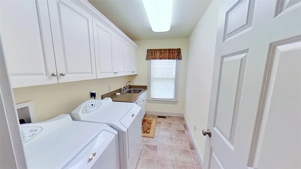 65 White Springs Ln Lane, Geneva-town, New York 14, Geneva Town, New York 14456, 3 Bedrooms Bedrooms, 9 Rooms Rooms,3 BathroomsBathrooms,Residential,For Sale,65 White Springs Ln Lane, Geneva-town, New York 14,R1617245