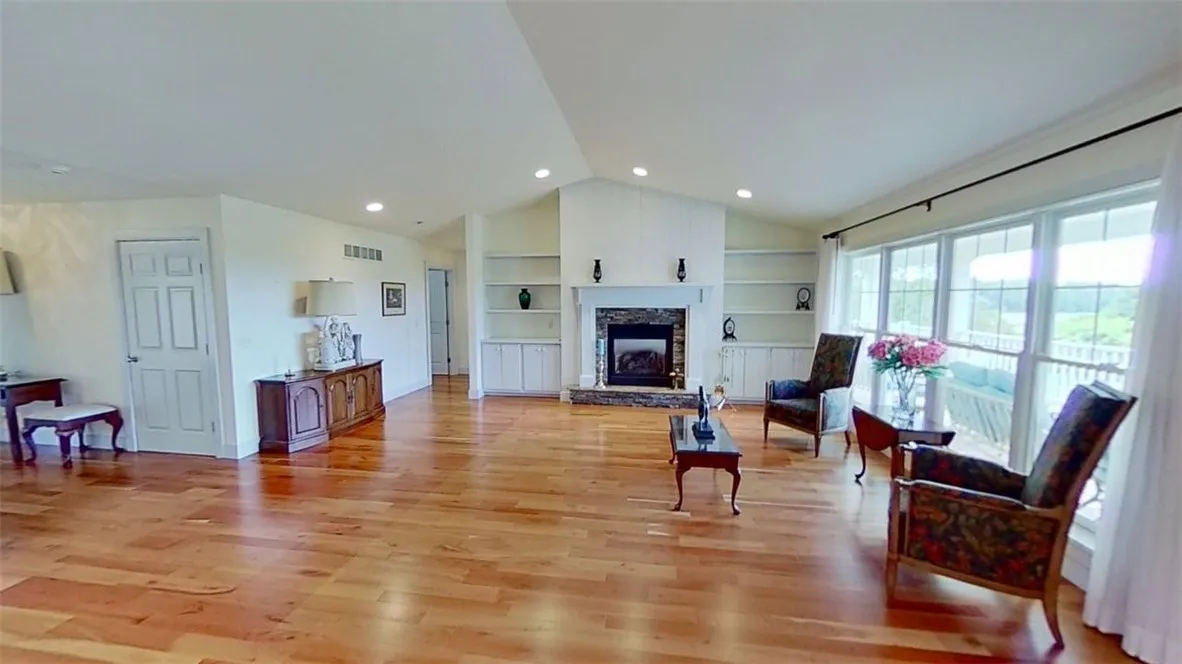 65 White Springs Ln Lane, Geneva-town, New York 14, Geneva Town, New York 14456, 3 Bedrooms Bedrooms, 9 Rooms Rooms,3 BathroomsBathrooms,Residential,For Sale,65 White Springs Ln Lane, Geneva-town, New York 14,R1617245