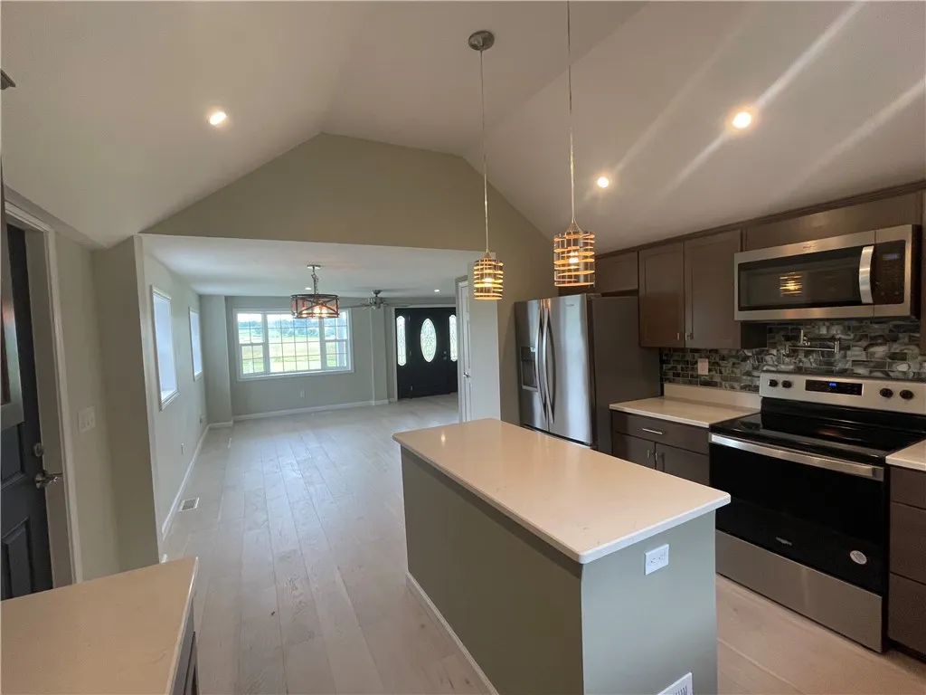 3111 West Lake Road, Livonia, New York 14454, Livonia, New York 14454, 3 Bedrooms Bedrooms, 6 Rooms Rooms,2 BathroomsBathrooms,Residential,For Sale,3111 West Lake Road, Livonia, New York 14454,R1617265