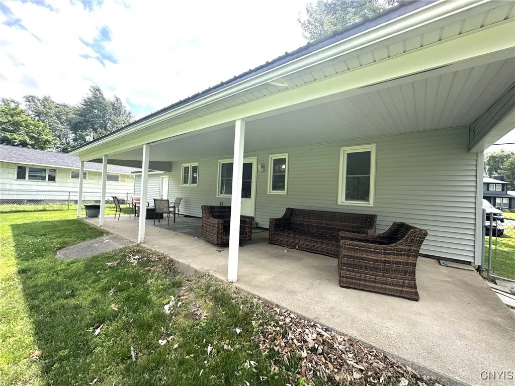504 Allen Road, Clay, New York 13212, Clay, New York 13212, 3 Bedrooms Bedrooms, 6 Rooms Rooms,1 BathroomBathrooms,Residential,Closed,504 Allen Road, Clay, New York 13212,S1611112