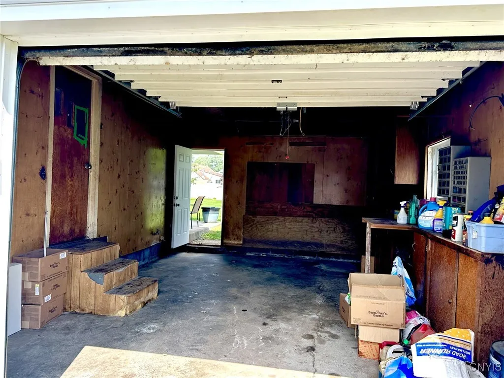 504 Allen Road, Clay, New York 13212, Clay, New York 13212, 3 Bedrooms Bedrooms, 6 Rooms Rooms,1 BathroomBathrooms,Residential,Closed,504 Allen Road, Clay, New York 13212,S1611112