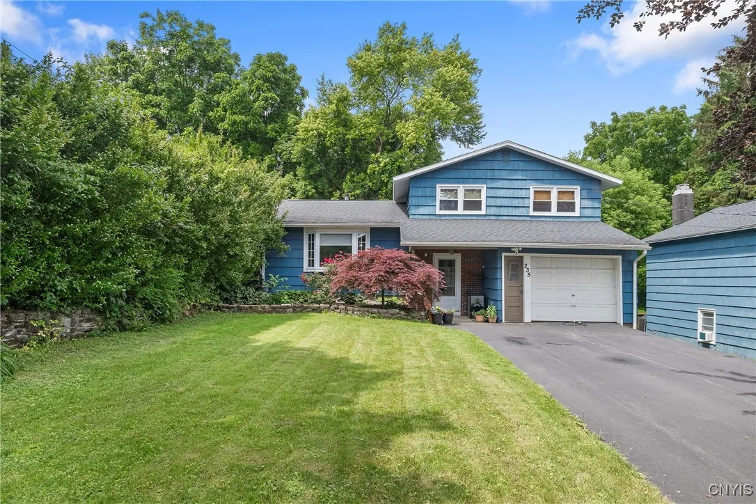 235 Male Avenue, Camillus, New York 13219, Camillus, New York 13219, 3 Bedrooms Bedrooms, 8 Rooms Rooms,1 BathroomBathrooms,Residential,Closed,235 Male Avenue, Camillus, New York 13219,0,S1616968