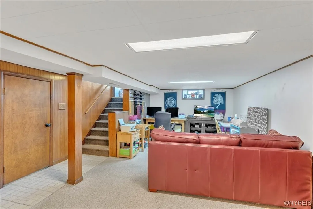 28 Charnwood Drive, Cheektowaga, New York 14215, Cheektowaga, New York 14215, 3 Bedrooms Bedrooms, 8 Rooms Rooms,1 BathroomBathrooms,Residential,Closed,28 Charnwood Drive, Cheektowaga, New York 14215,B1617188