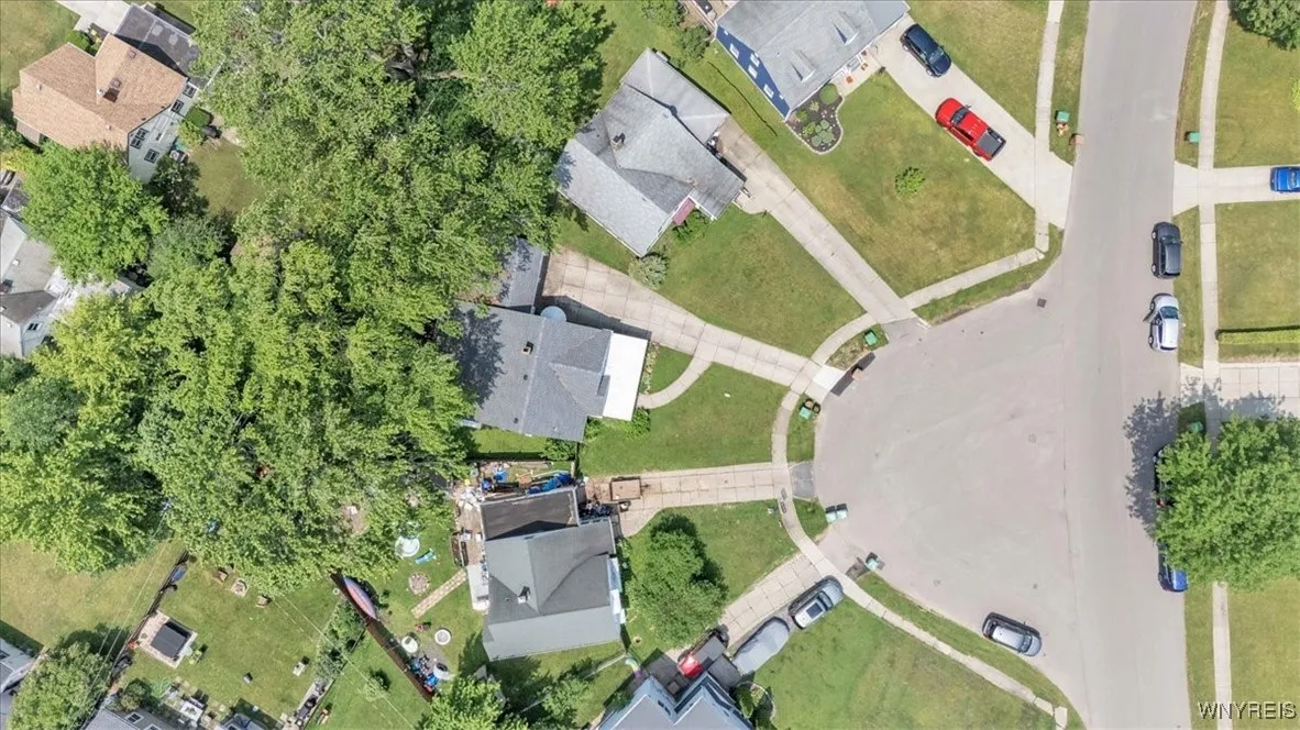 28 Charnwood Drive, Cheektowaga, New York 14215, Cheektowaga, New York 14215, 3 Bedrooms Bedrooms, 8 Rooms Rooms,1 BathroomBathrooms,Residential,Closed,28 Charnwood Drive, Cheektowaga, New York 14215,B1617188