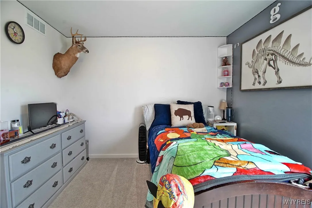 5472 Sycamore Lane, Hamburg, New York 14075, Hamburg, New York 14075, 4 Bedrooms Bedrooms, 11 Rooms Rooms,2 BathroomsBathrooms,Residential,For Sale,5472 Sycamore Lane, Hamburg, New York 14075,B1617125