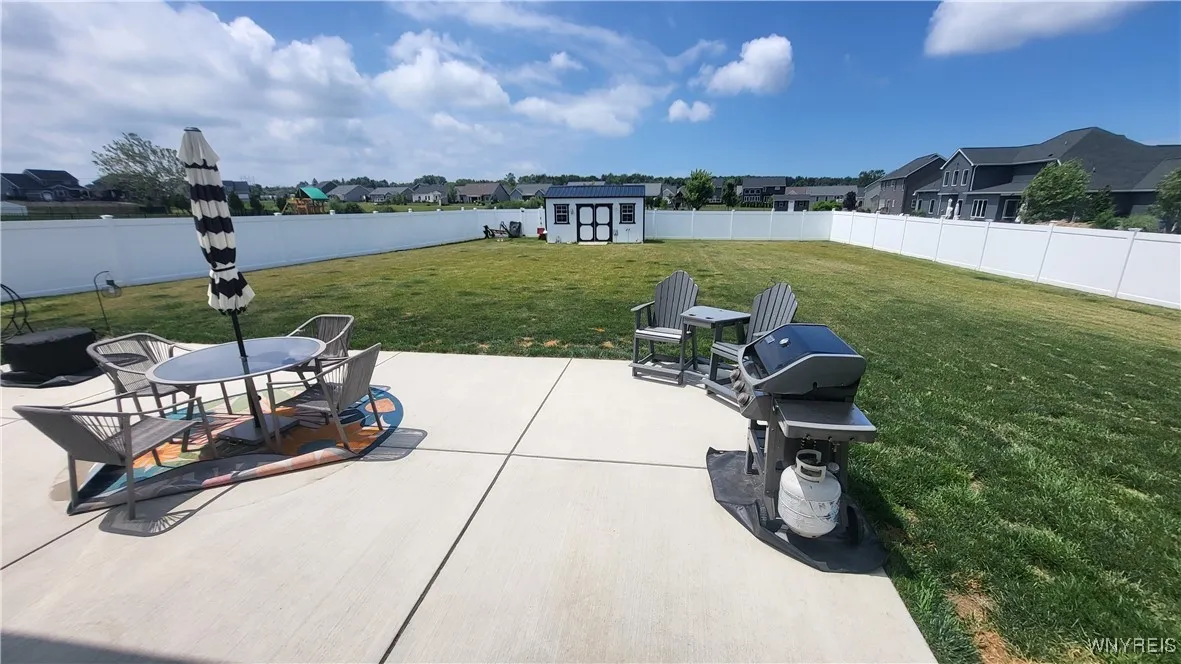 5472 Sycamore Lane, Hamburg, New York 14075, Hamburg, New York 14075, 4 Bedrooms Bedrooms, 11 Rooms Rooms,2 BathroomsBathrooms,Residential,For Sale,5472 Sycamore Lane, Hamburg, New York 14075,B1617125