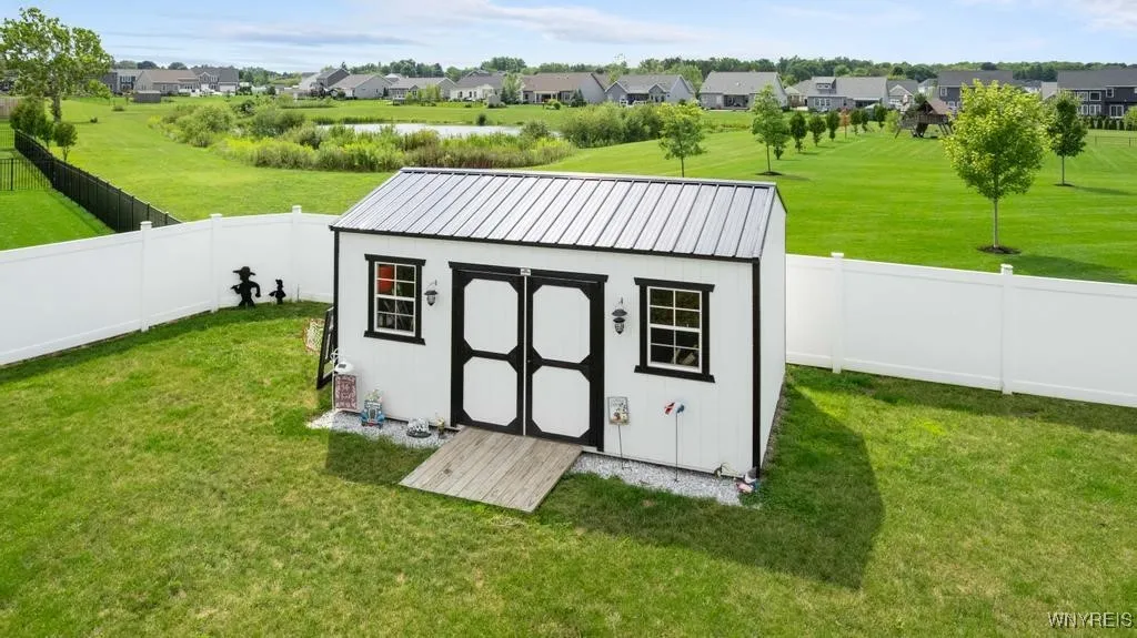 5472 Sycamore Lane, Hamburg, New York 14075, Hamburg, New York 14075, 4 Bedrooms Bedrooms, 11 Rooms Rooms,2 BathroomsBathrooms,Residential,For Sale,5472 Sycamore Lane, Hamburg, New York 14075,0,B1617125