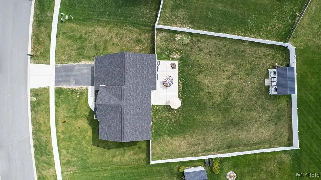 5472 Sycamore Lane, Hamburg, New York 14075, Hamburg, New York 14075, 4 Bedrooms Bedrooms, 11 Rooms Rooms,2 BathroomsBathrooms,Residential,For Sale,5472 Sycamore Lane, Hamburg, New York 14075,0,B1617125